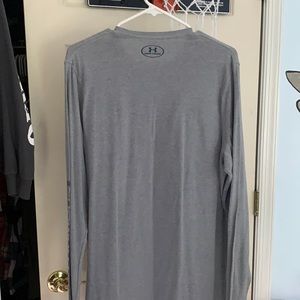 Under armor shirt